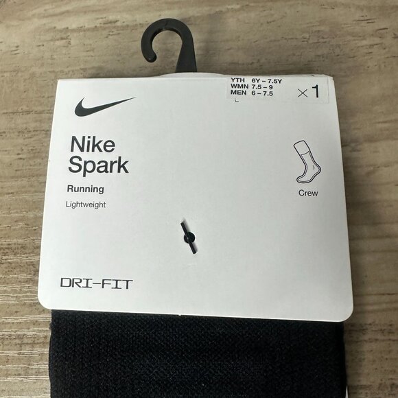 NWT Nike Unisex Spark Dri-FIT Running Crew Socks Black Size Small (DA3584-010) - Picture 2 of 9